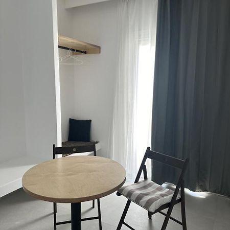 Eleni'S Studios 카라보스타시 외부 사진